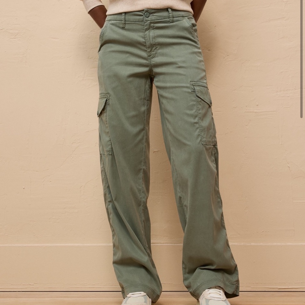 American Eagle Dreamy Drape Cargo Trouser